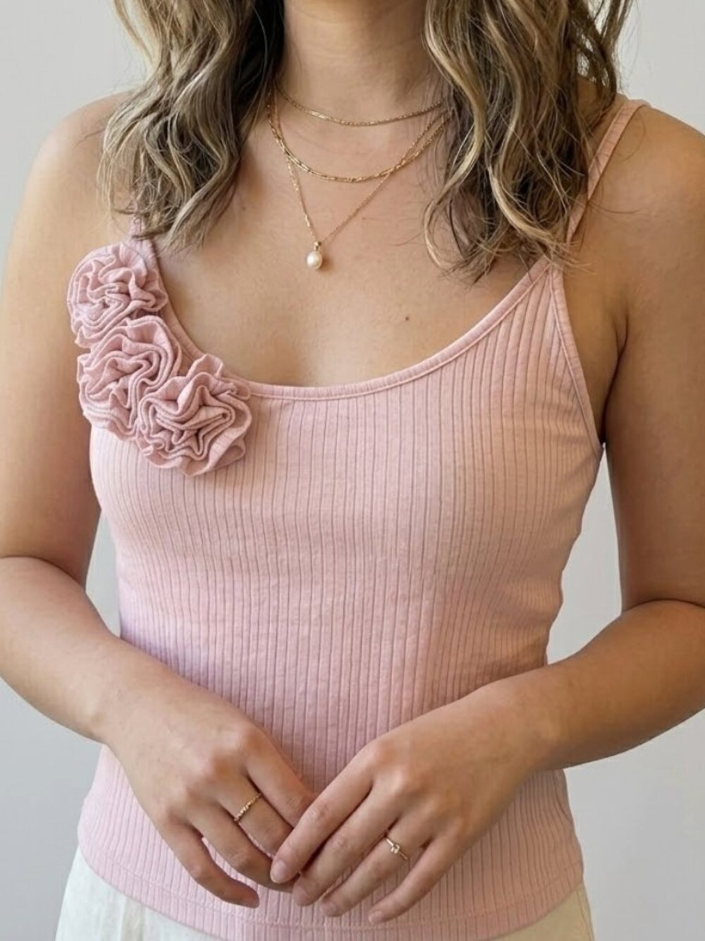 Anthropologie soft pastel pink ribbed 3D fabric rosette cami tank top | size XS